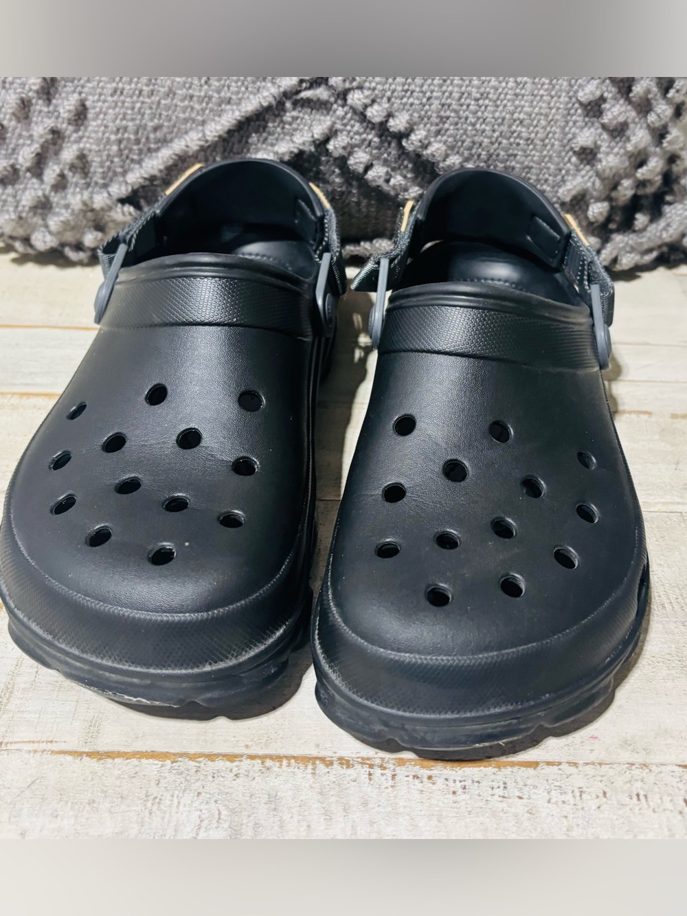 Crocs Men’s - Classic All Terrain Clogs- Sz 9